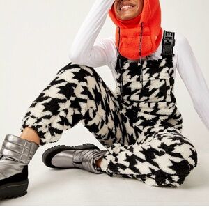 FP MOVEMENT HIT THE SLOPES PRINTED SALOPETTE HOUNDSTOOTH SMALL